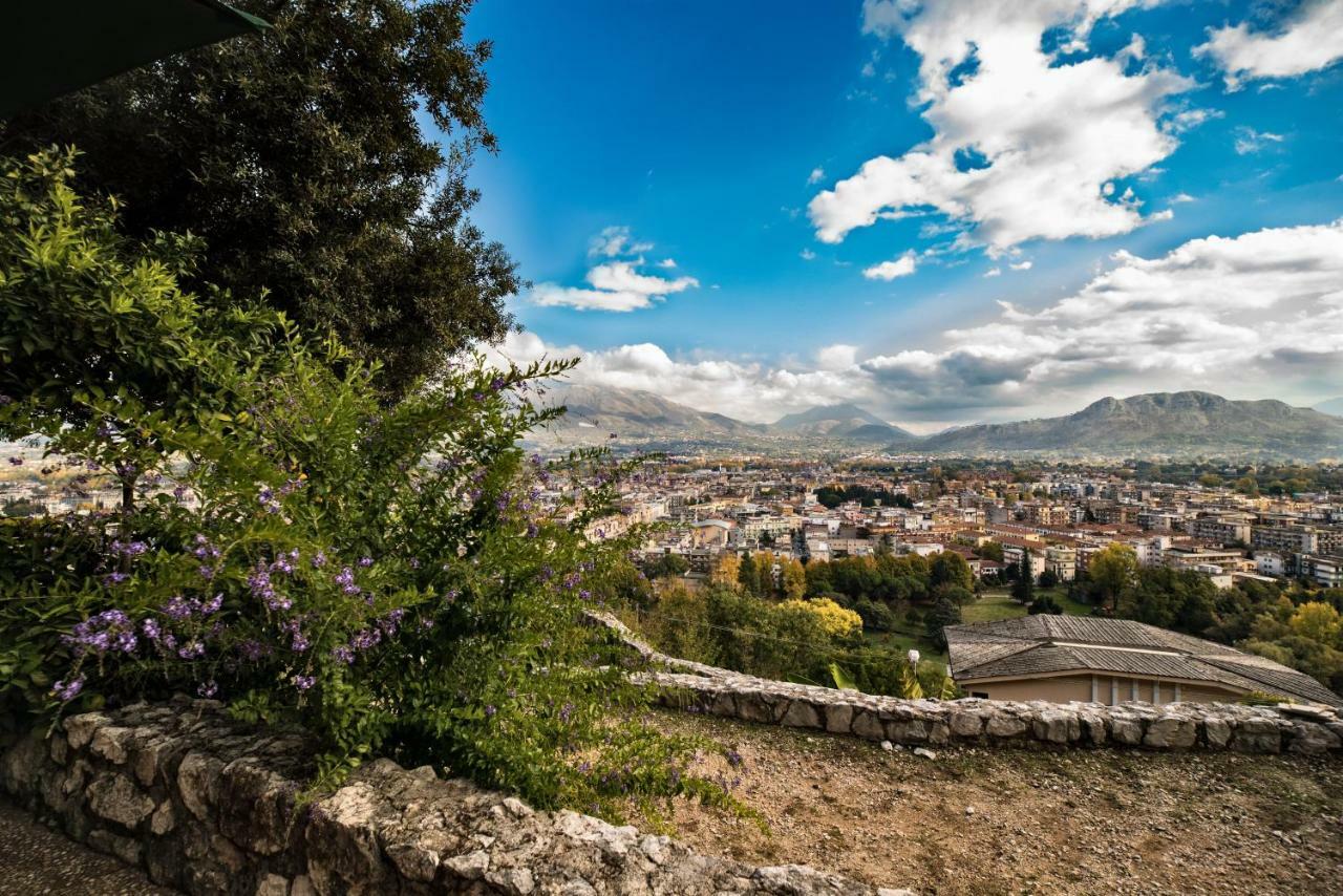 Ferienwohnung La Residenza Di Carolina Cassino Exterior foto