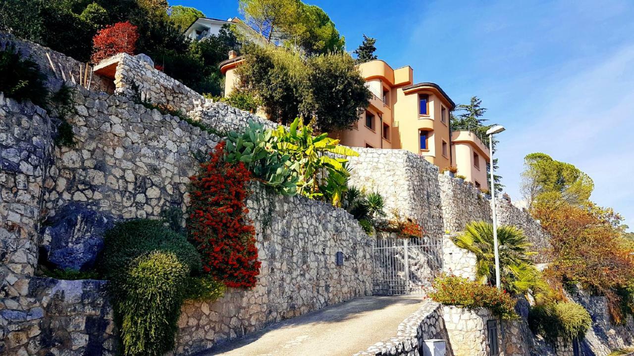 Ferienwohnung La Residenza Di Carolina Cassino Exterior foto
